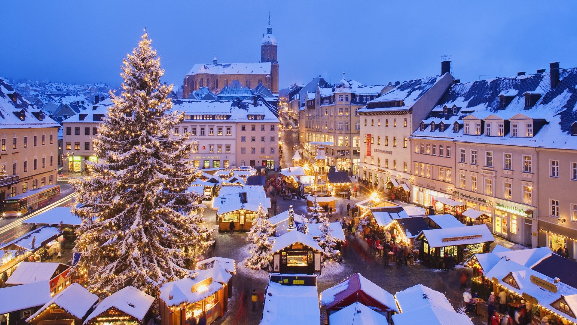 Send Christmas Gifts from Vietnam to Germany – Fast, Safe & Heartfelt with Indochinapost Send Christmas Gifts from Vietnam to Germany – Fast, Safe & Heartfelt with Indochinapost