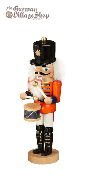: German nutcrackers, Christmas nutcracker decorations, nutcracker soldier